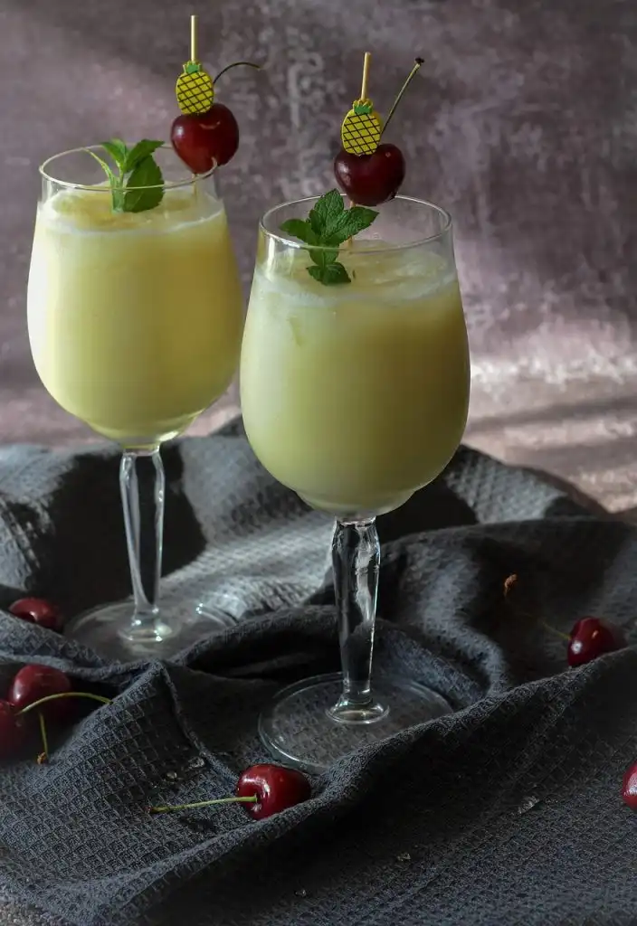 Receita de suco saudável sem açúcar, 3 alternativas gostosas e refrescantes! 3 receita de suco saudável de abacaxi com hortelã